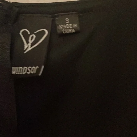 Black cutout homecoming dress - Picture 2 of 7